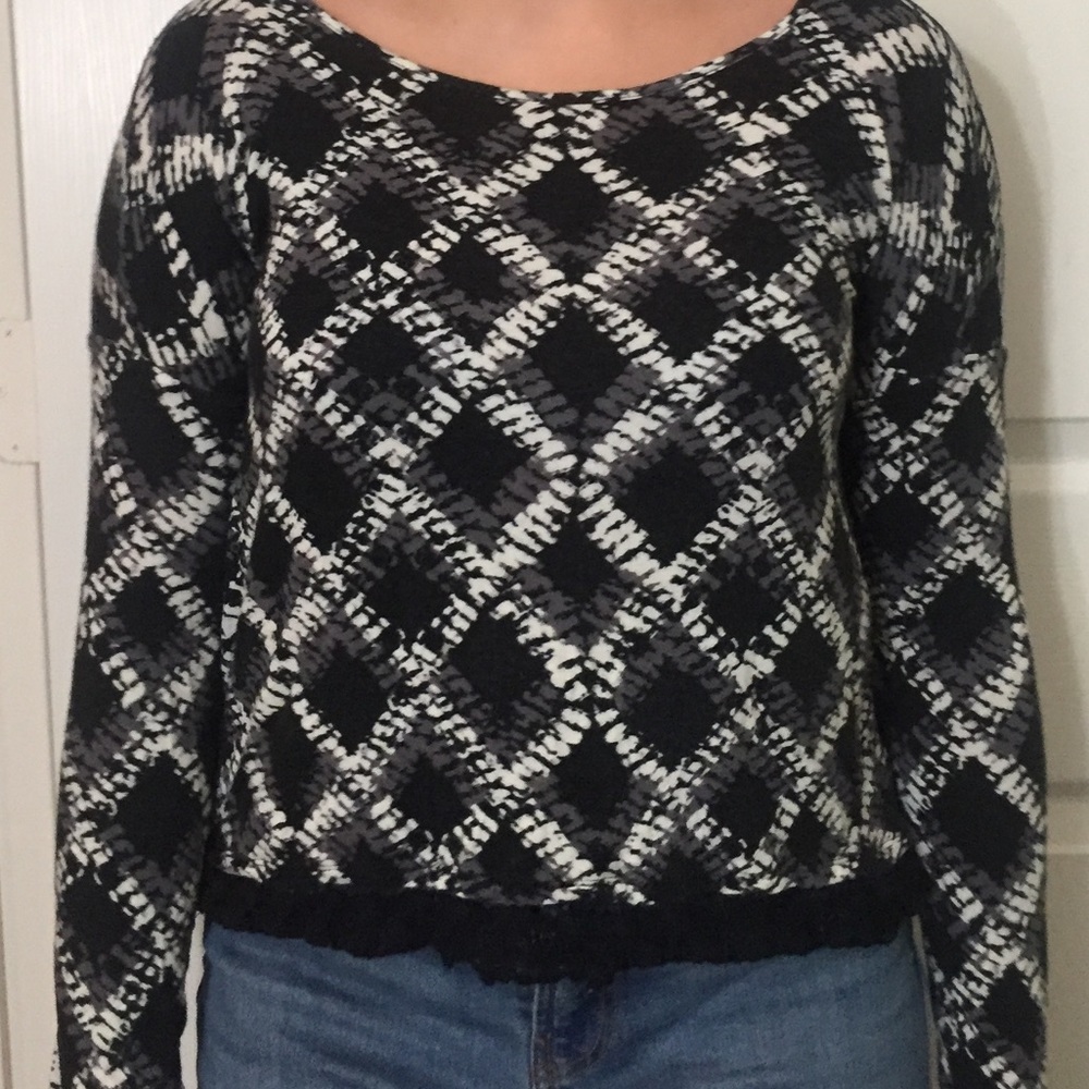 Cropped fit long sleeve